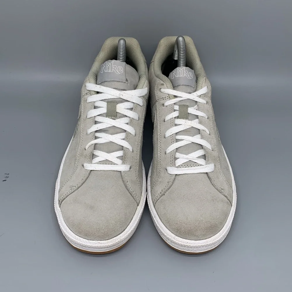 Nike Court Royale Suede Shoes AJ7731-300 Women’s‎ Sz 8.5
